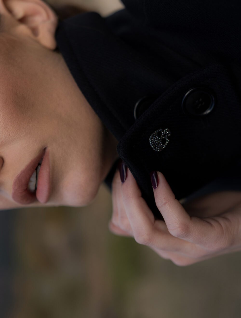 THE RAVEN coat - Image 3